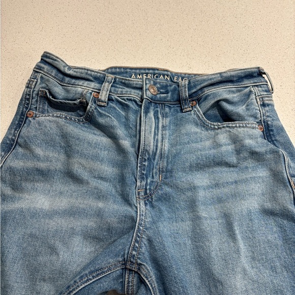 American Eagle Outfitters Strigid Distressed Jeans - Picture 4 of 11